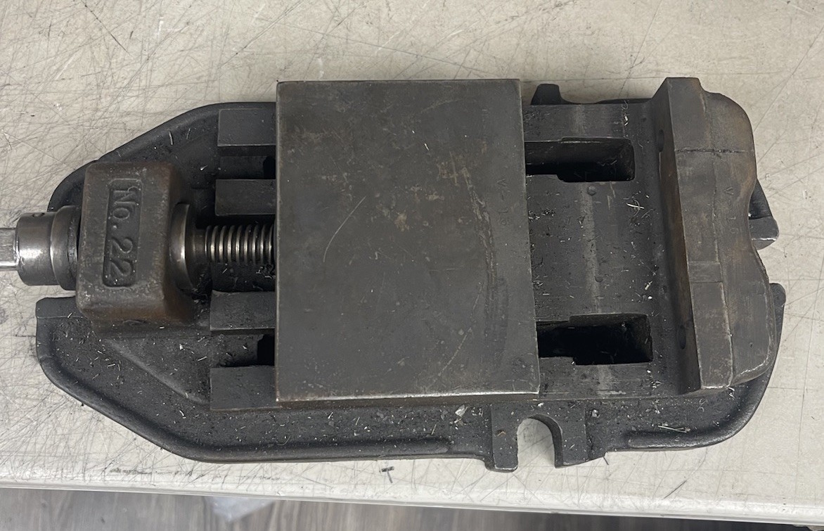 Brown & Sharpe 5″ Milling Vise no. 22