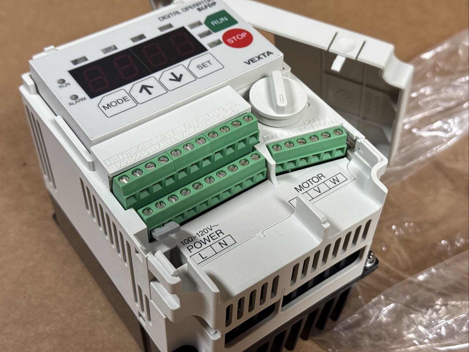 NEW Oriental Motor BLFD200A2 Vexta Brushless DC Motor Driver 200W FAST SHIPPING