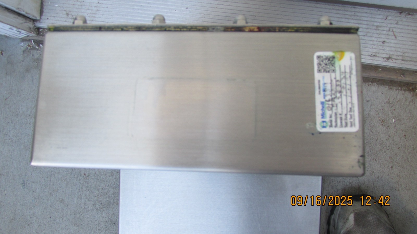 Weigh-Tronix qc3265 60lb x 0.2 weighting scale w/ platform