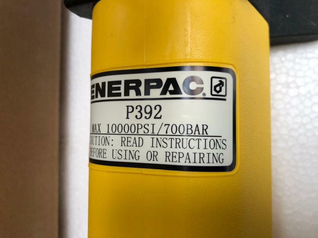 Enerpac P392 Two-Speed Hydraulic Hand Pump 700 Bar/ 10,000 PSI