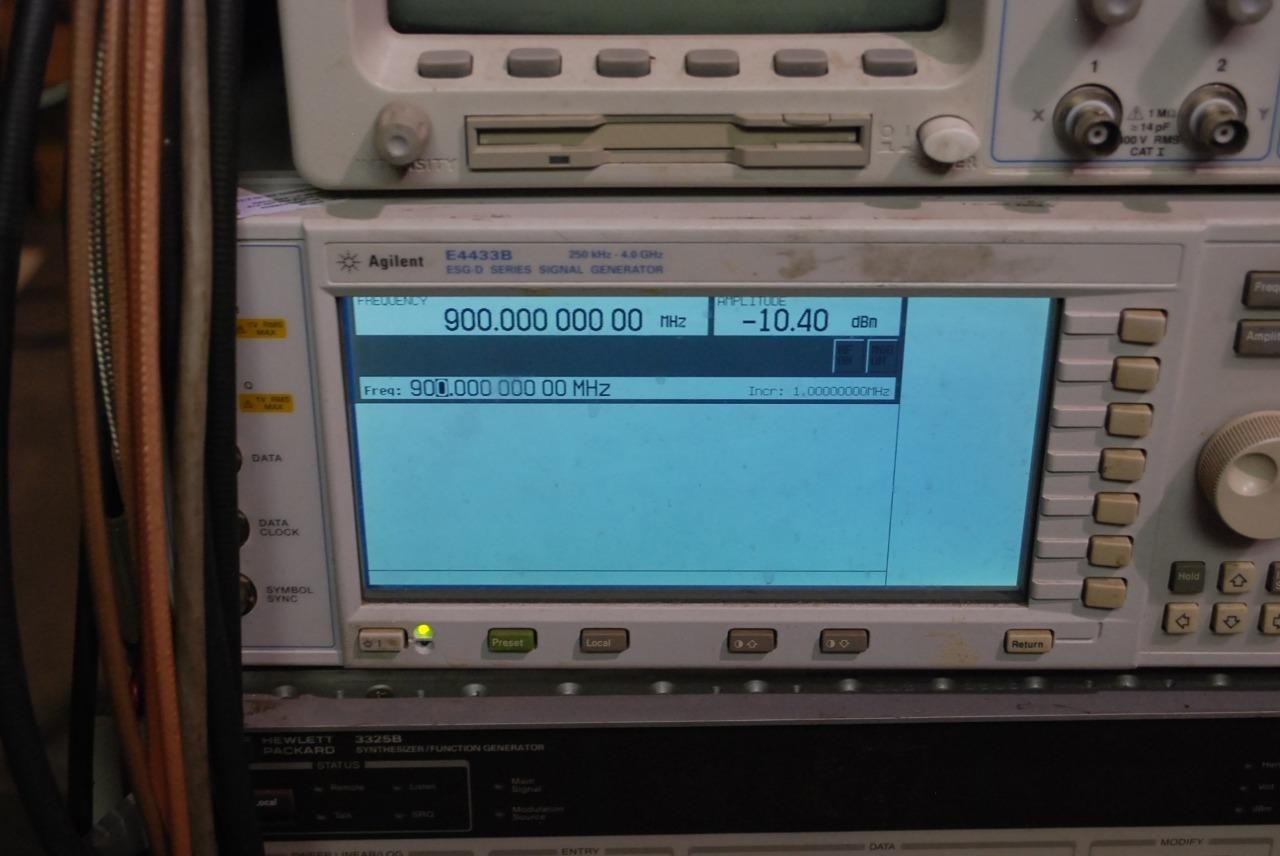 HP 5328A Universal Counter C-Channel 500 MHz Option H99 Opt 011 and 42