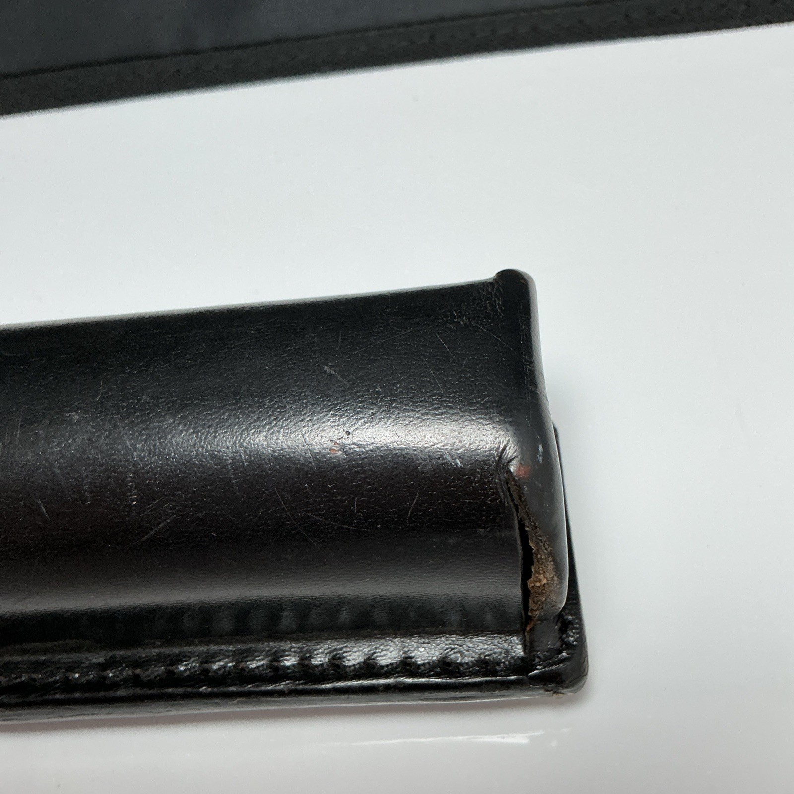 Black Molded Leather Flashlight Pouch Duty Belt Holder Stinger 26110