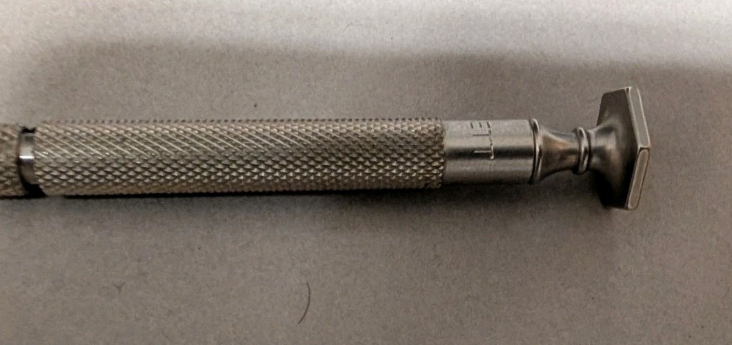 NEW Starrett 555E Jewelers Pocket Screwdriver .100in (2.5mm) Blade