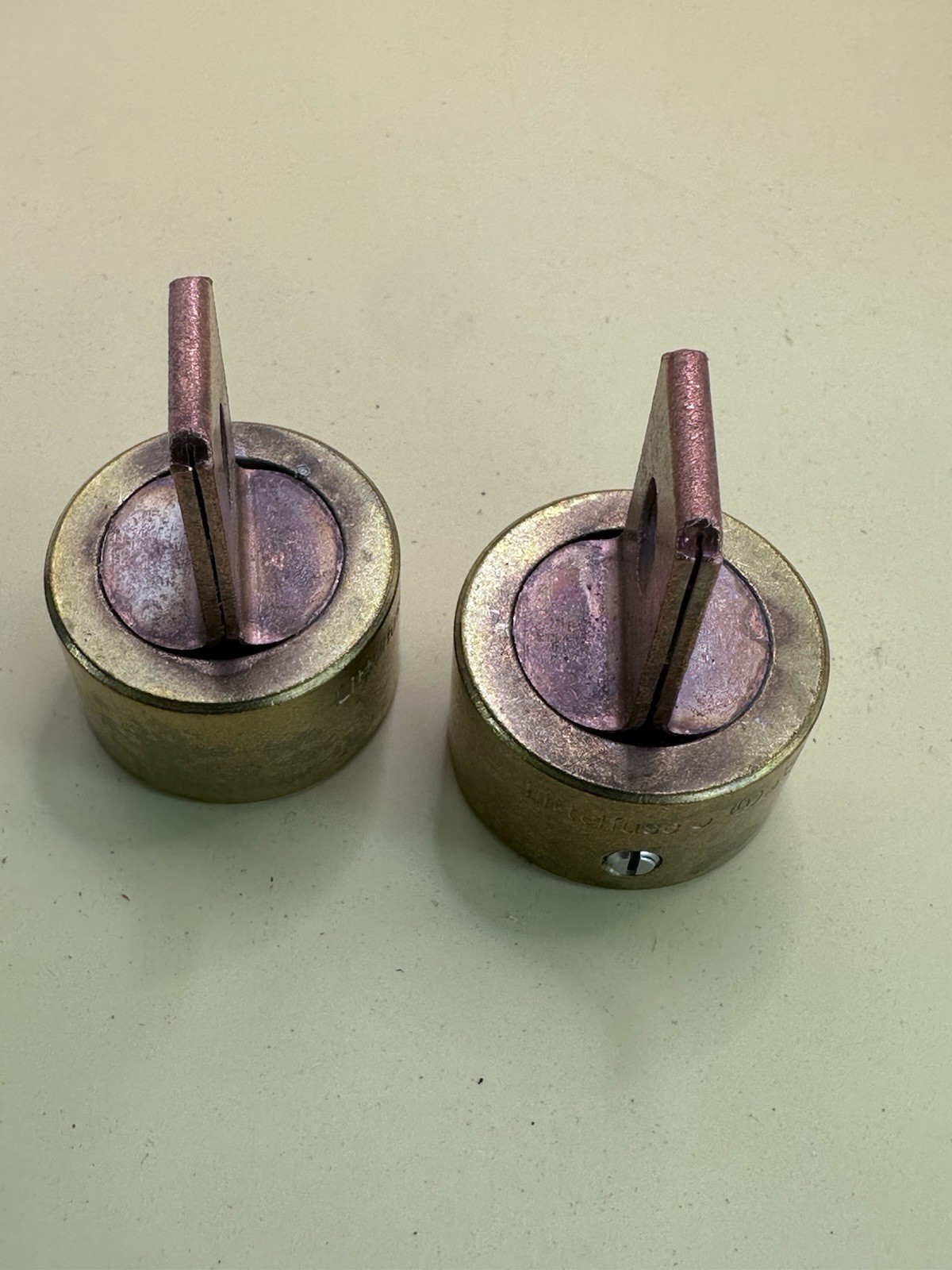 Box Of 5 Pair Littelfuse LRUJ16 Fuse Reducer 600v-ac