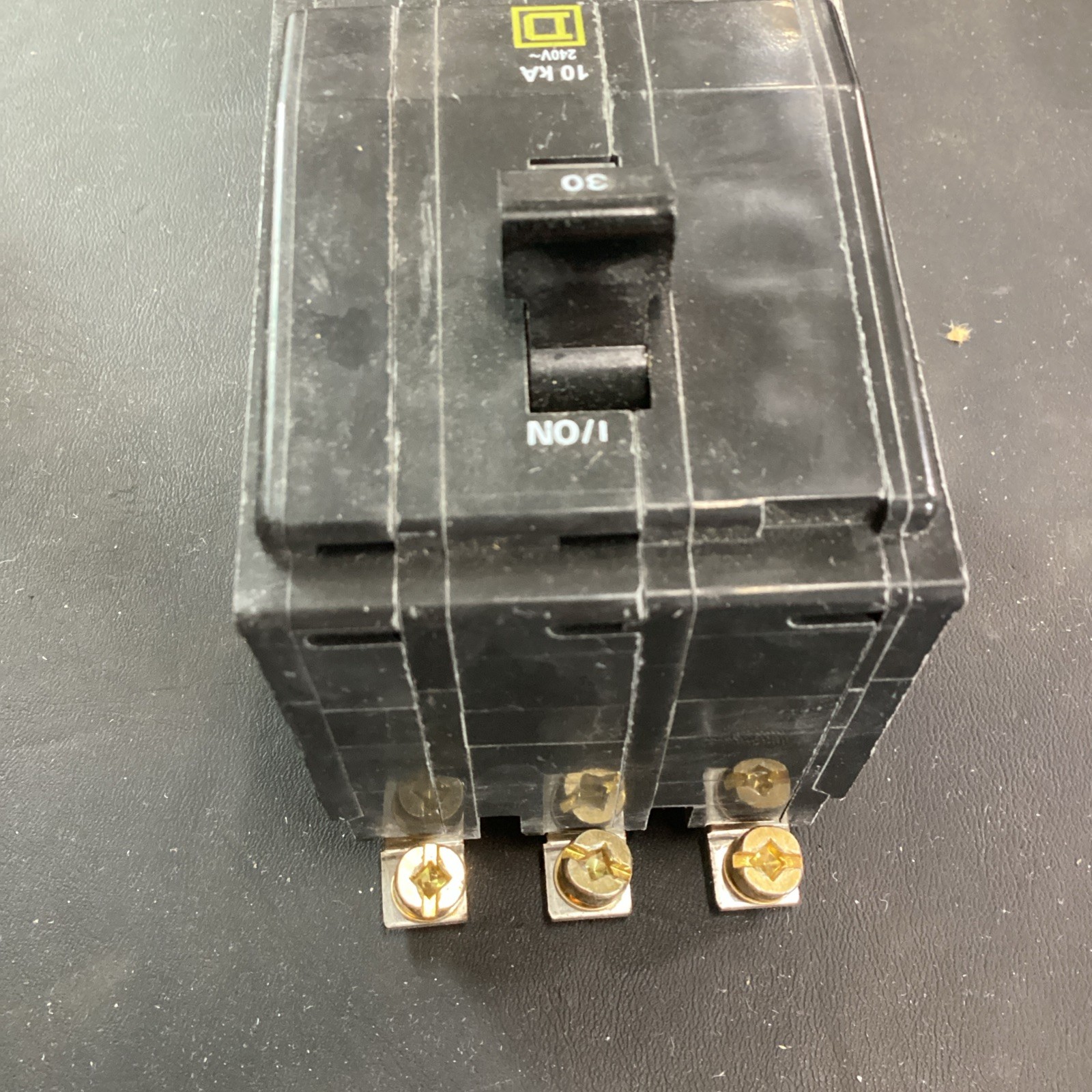 Square D QOB330 30 A Miniature Circuit Breaker Used