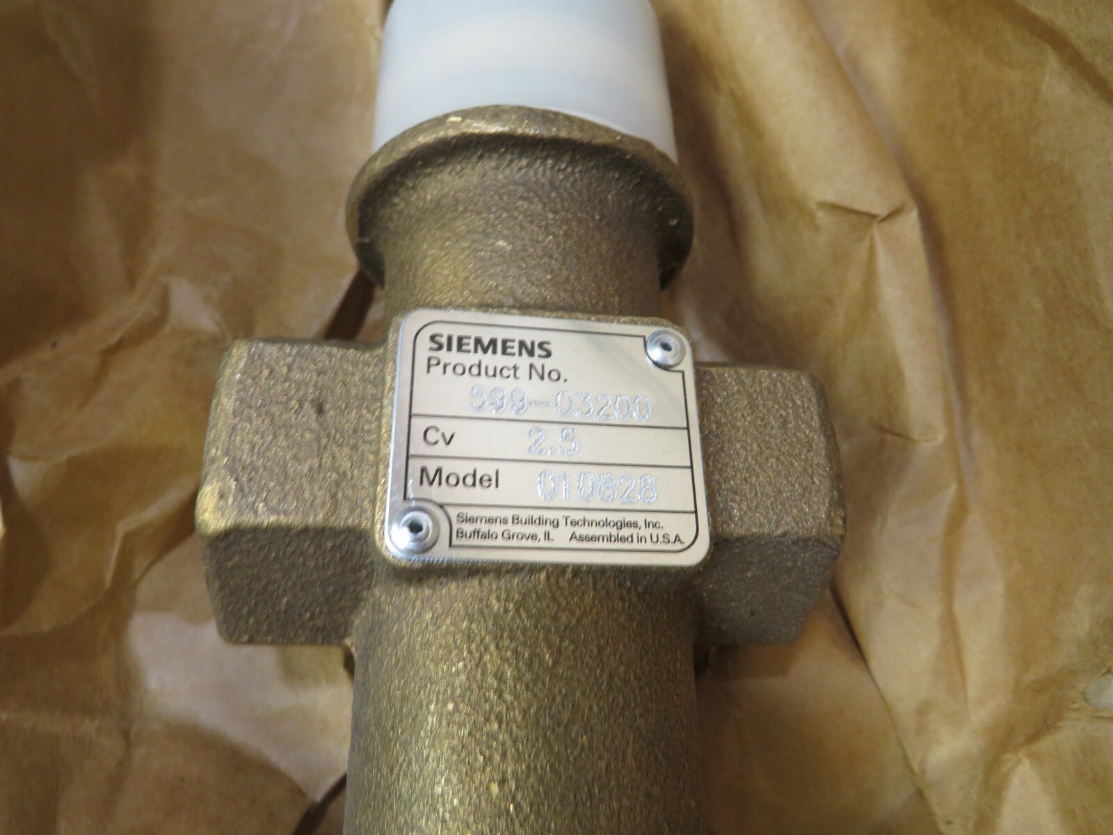 Flowrite 3-Way Valve 1/2″(15mm) line size, 2.5 Cv, Brass Trim