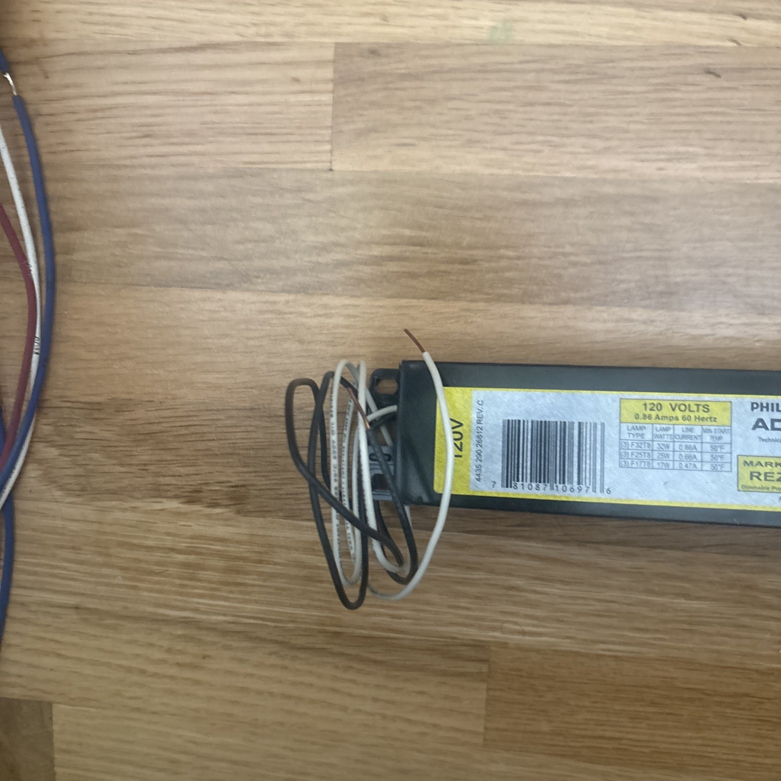 Advance REZ-3S32-SC Mark X Dimmable Fluorescent Ballast (3-Lamp) F32T8 F17T8