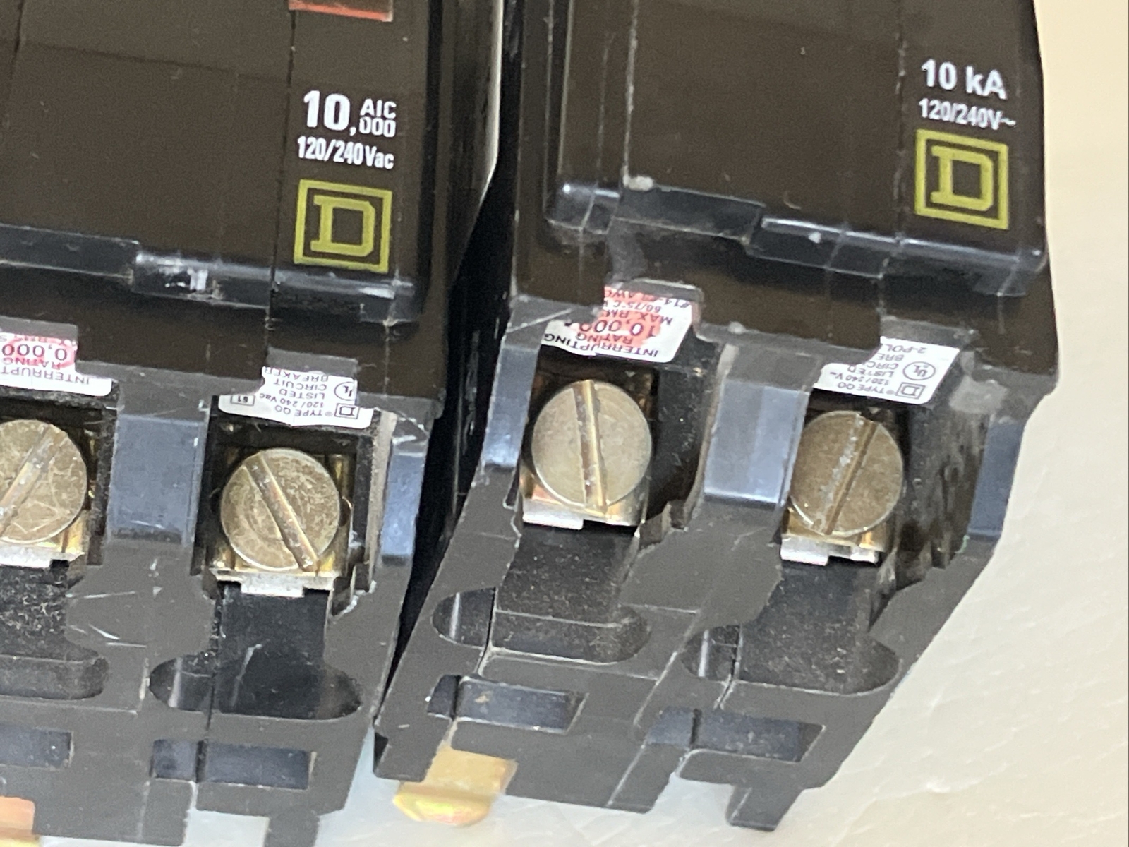 Square D QO230 2-Pole 30 Amp 120/240V Plug-In Breaker Yellow D Trip Window USED