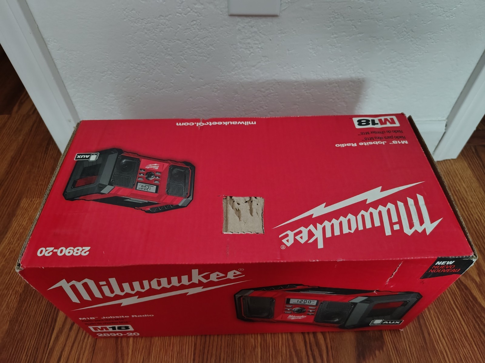 New Milwaukee 2952-20 18V Lithium-Ion Cordless Bluetooth Jobsite Radio GENUINE
