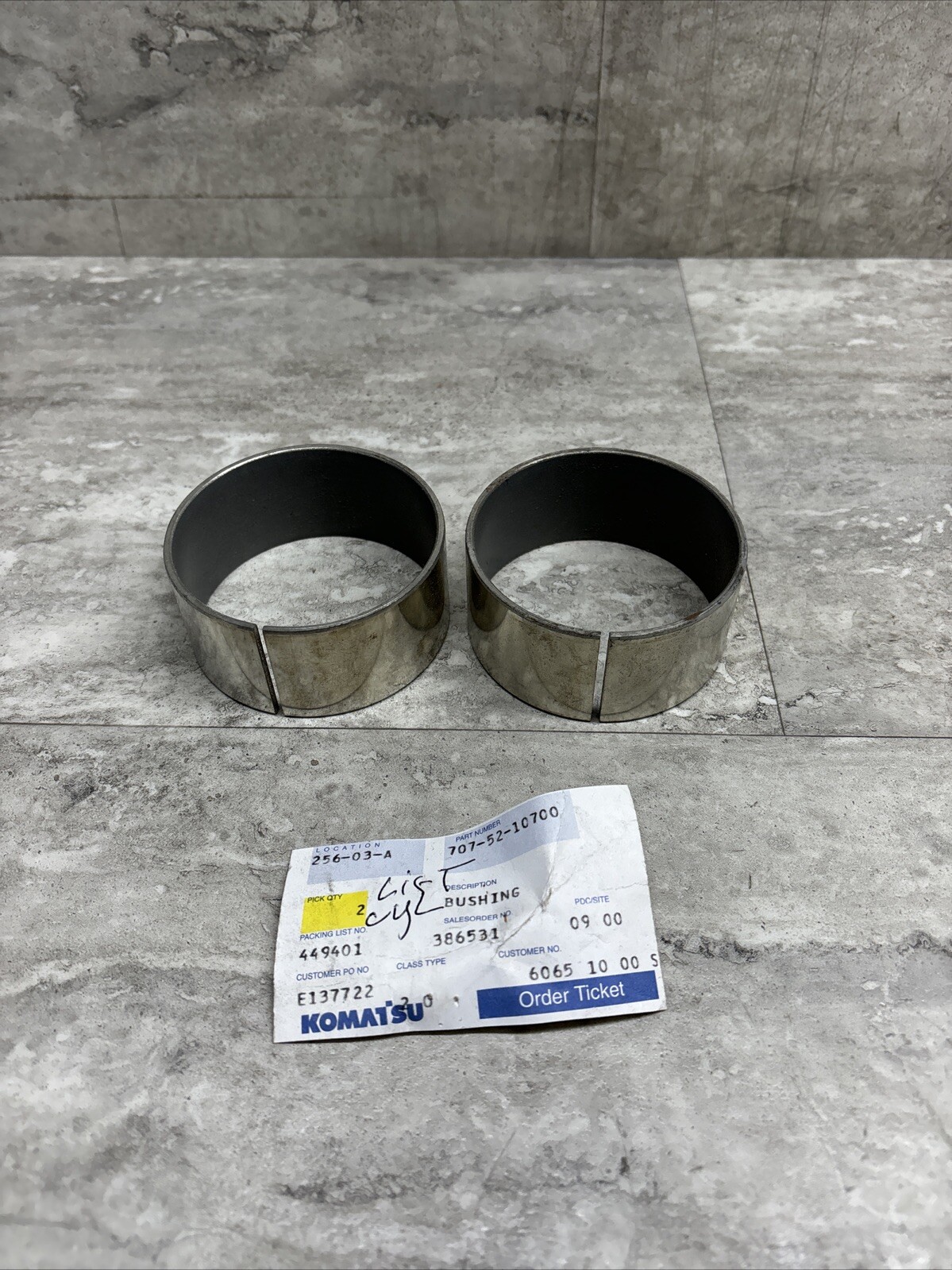 Lot Of 2 OEM Komatsu 707-52-10700 Lift Cylinder Bushing, New