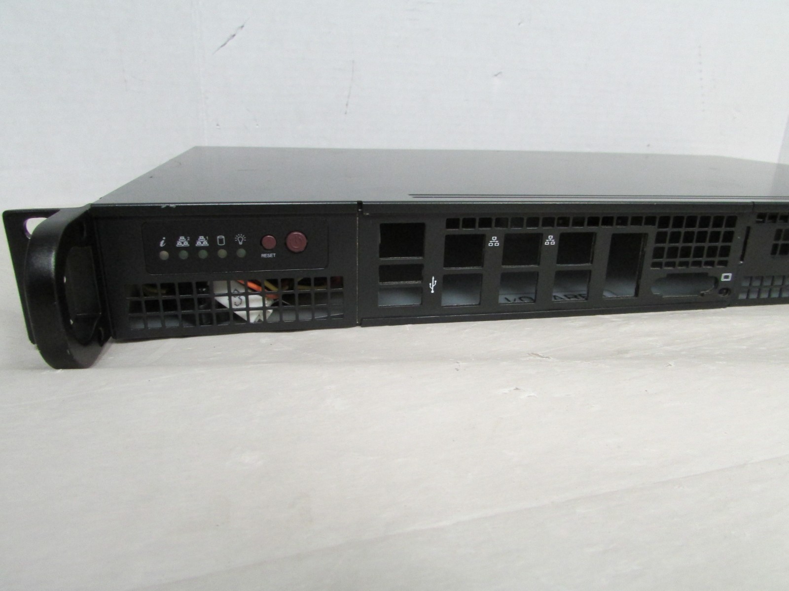 SUPERMICRO 505-2 BAREBONES CASE W/ FANS, POWER SUPPLY, HD CADDYS READ
