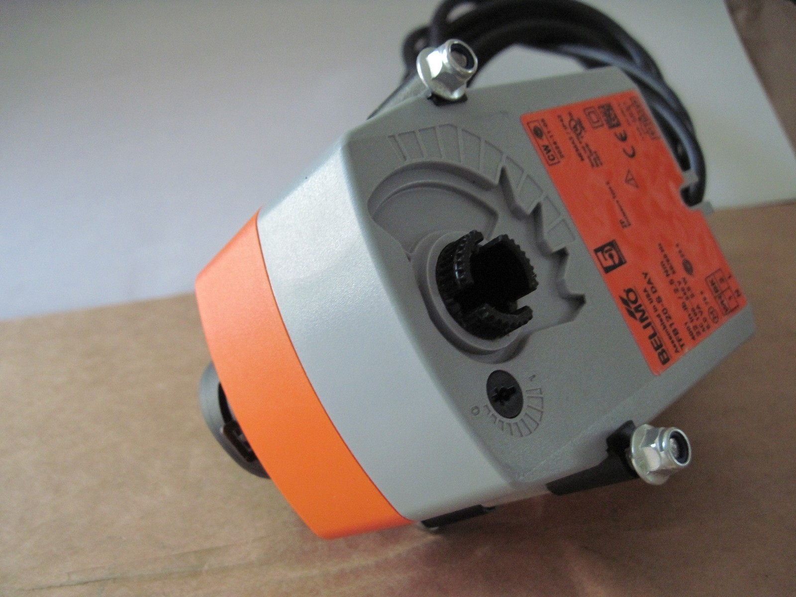 Belimo TFB120-S DAY, 100-240VAC, Damper Actuator, Spring Return Fail Safe, 10″