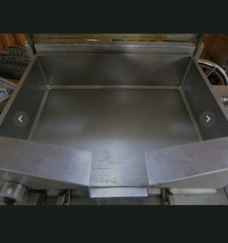 VULCAN G300-1. HAND CRANK TILT SKILLET-OPEN BASE 30 GAL