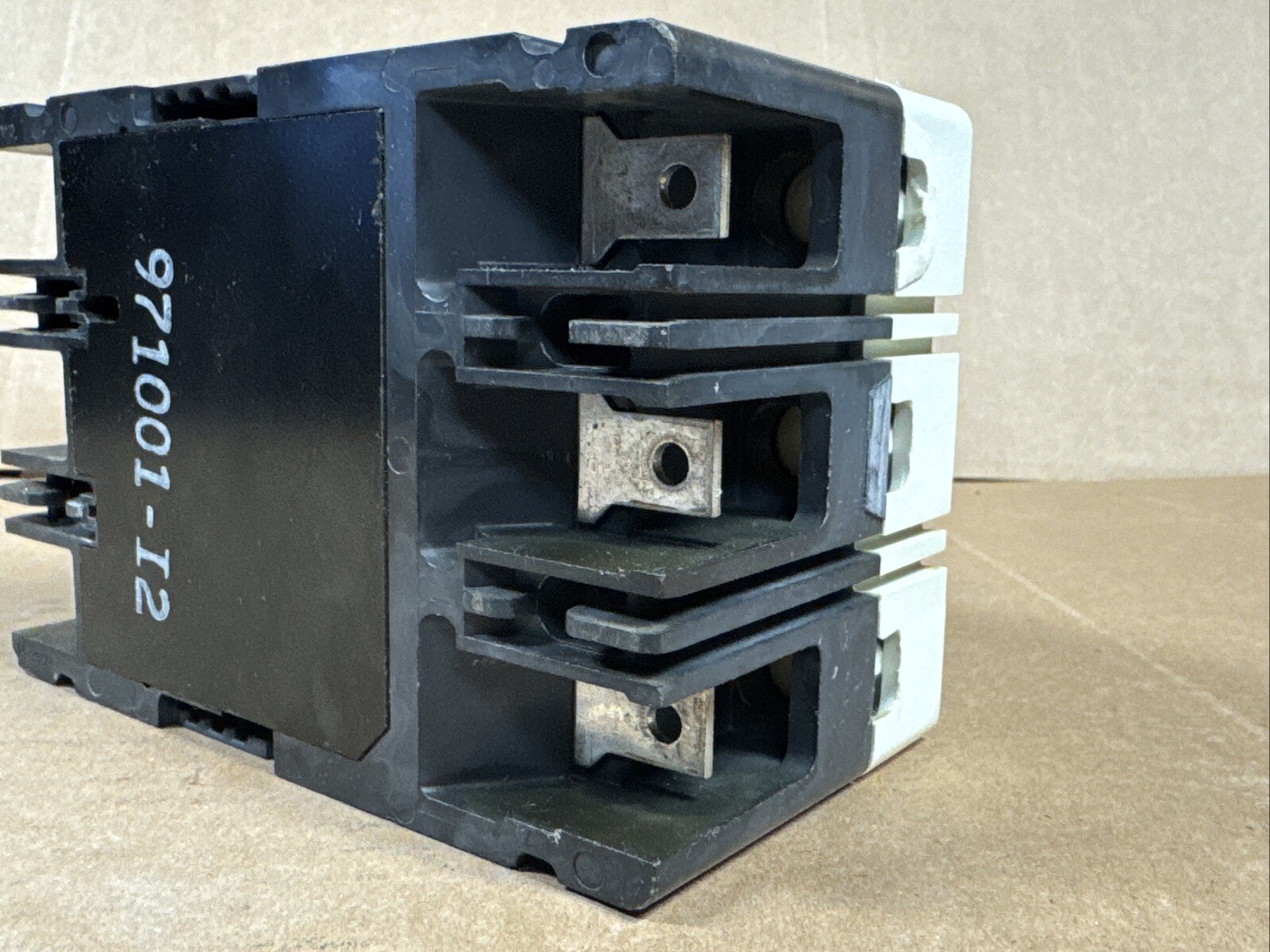 Cutler Hammer HFD3050L Circuit Breaker 50A 600V 3P 50 Amp WARRANTY FAST SHIPPING