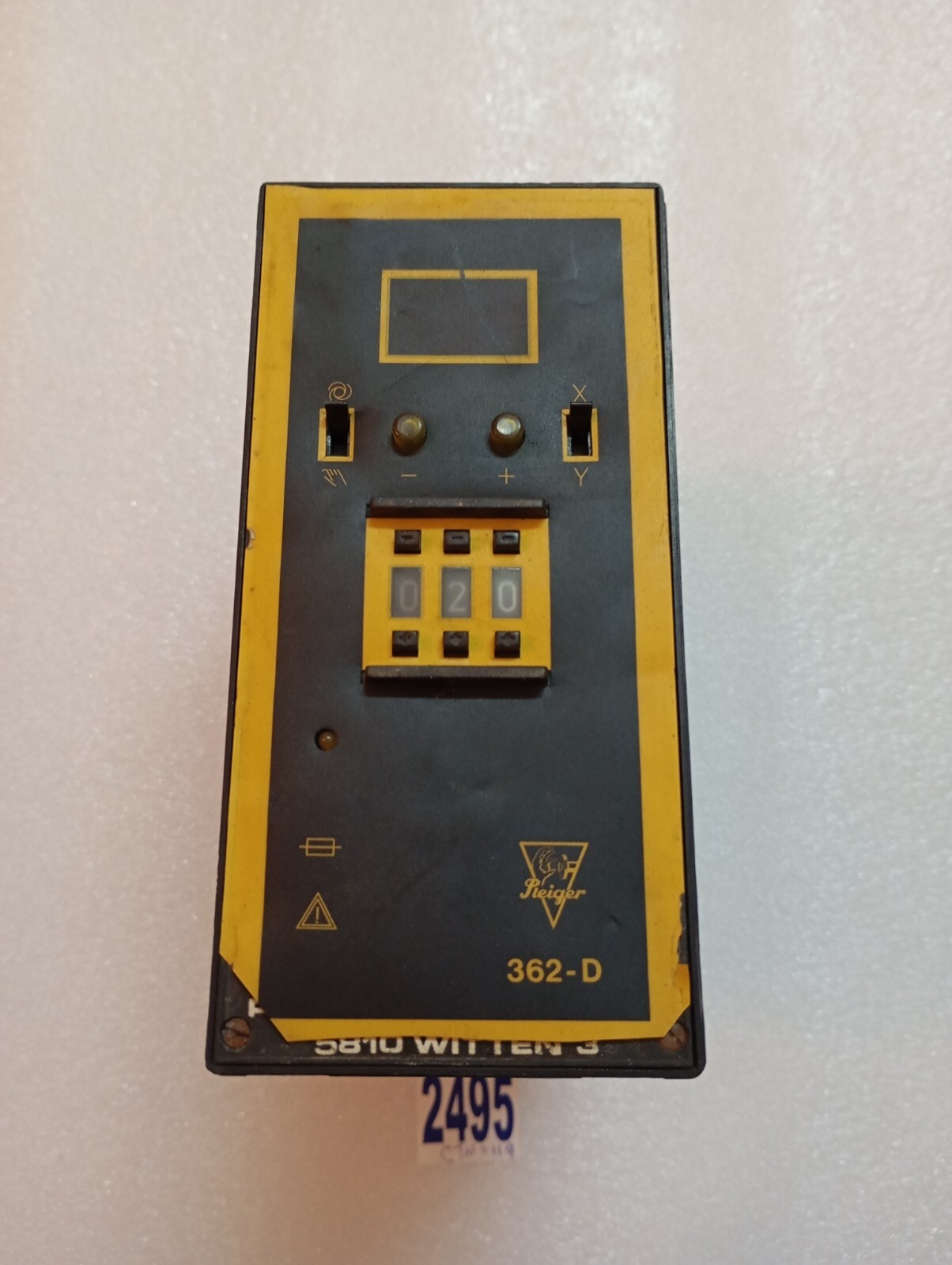 PLEIGER-ELEKTRONIK TYP:362-D CONTROLLER 9343626000 220VAC 0.05A 50-60Hz
