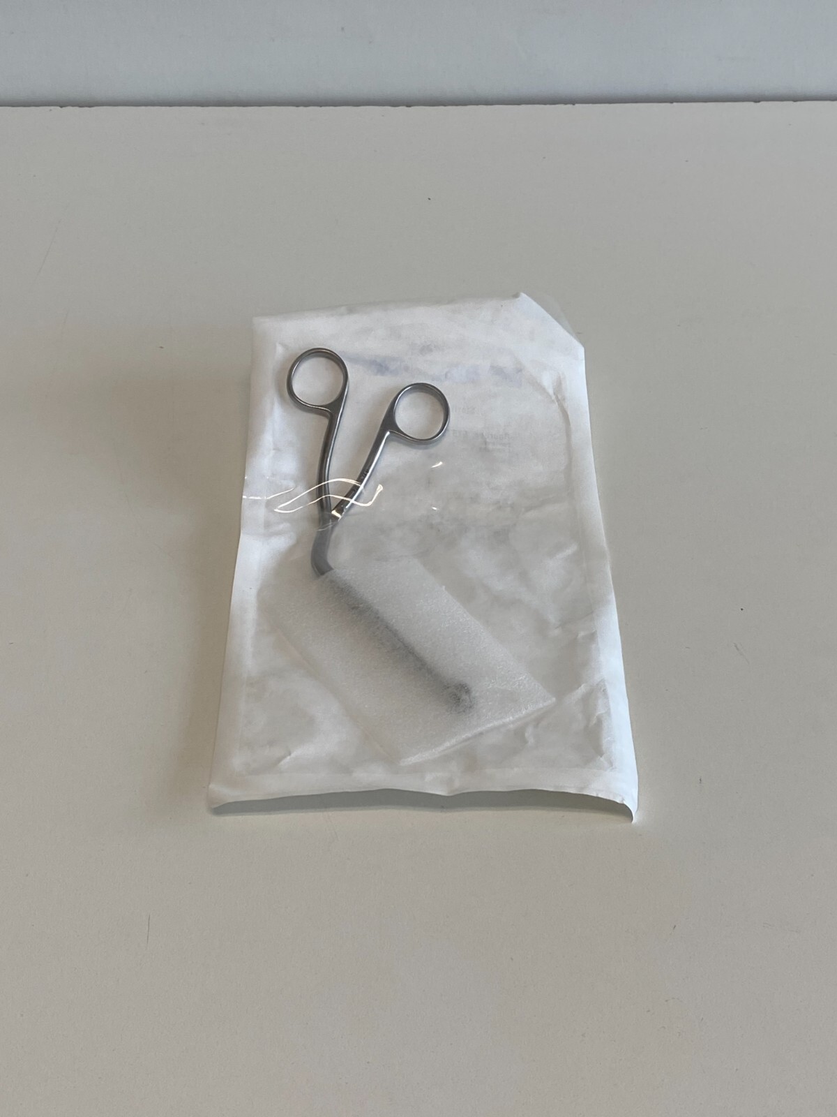 H17: Lot of 4 Centurion Magill Forceps 7.5″ Ref# 67575 Exp. 01-2026