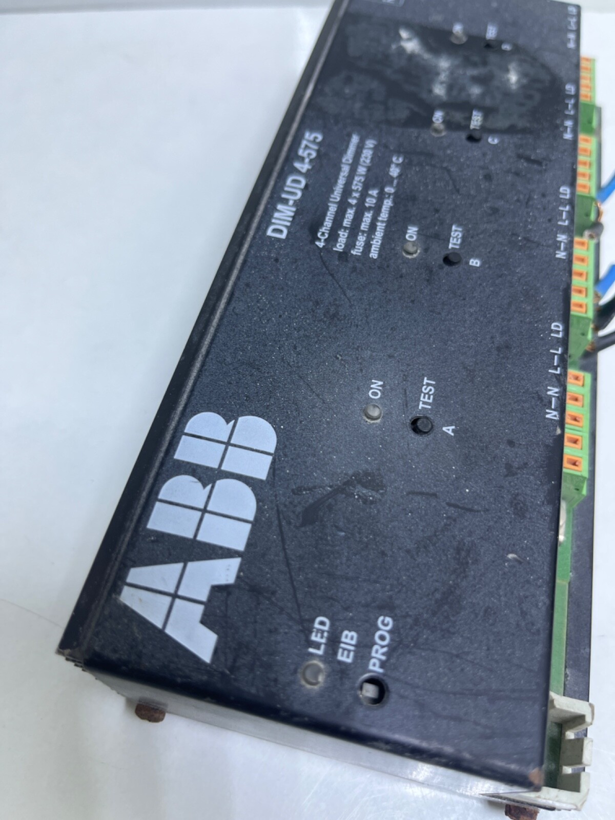 ABB DIM-UD 4-575 / 4- Channel Universal Dimmer 4X575 W 10A