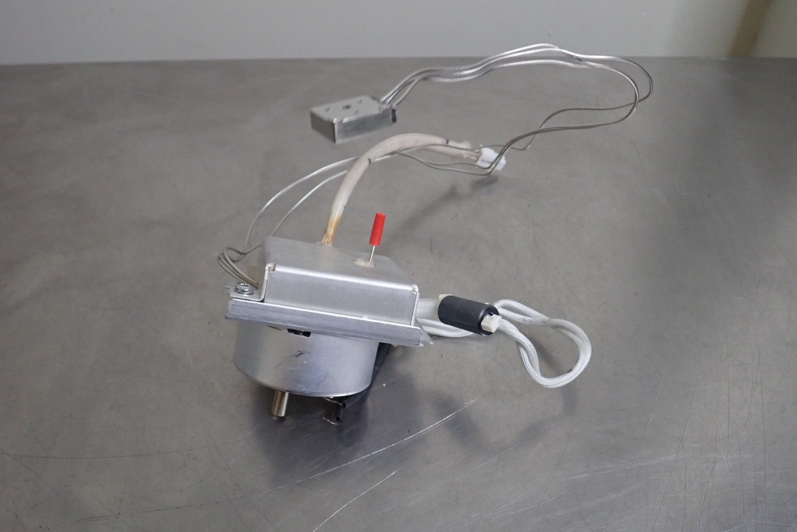 Agilent Technologies G3450-67321 8890 TCD Cell Assembly