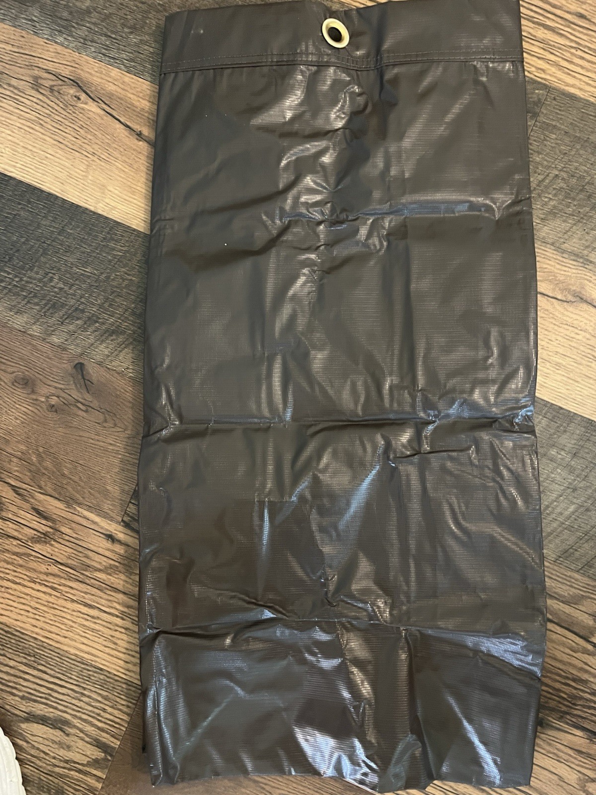 RUBBERMAID Commercial Products Replacement 25 Gallon Bag Brown Vinyl 1966885 NEW