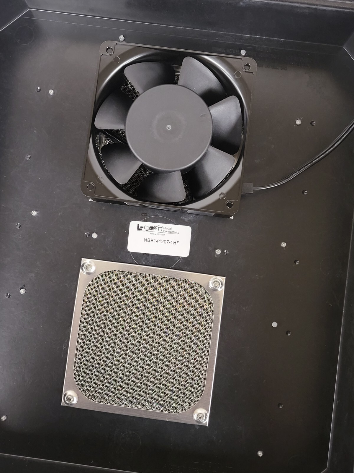 LCOM NBB141207-1HF 14x12x7″ Weatherproof Enclosure w Cooling Fan Heating System