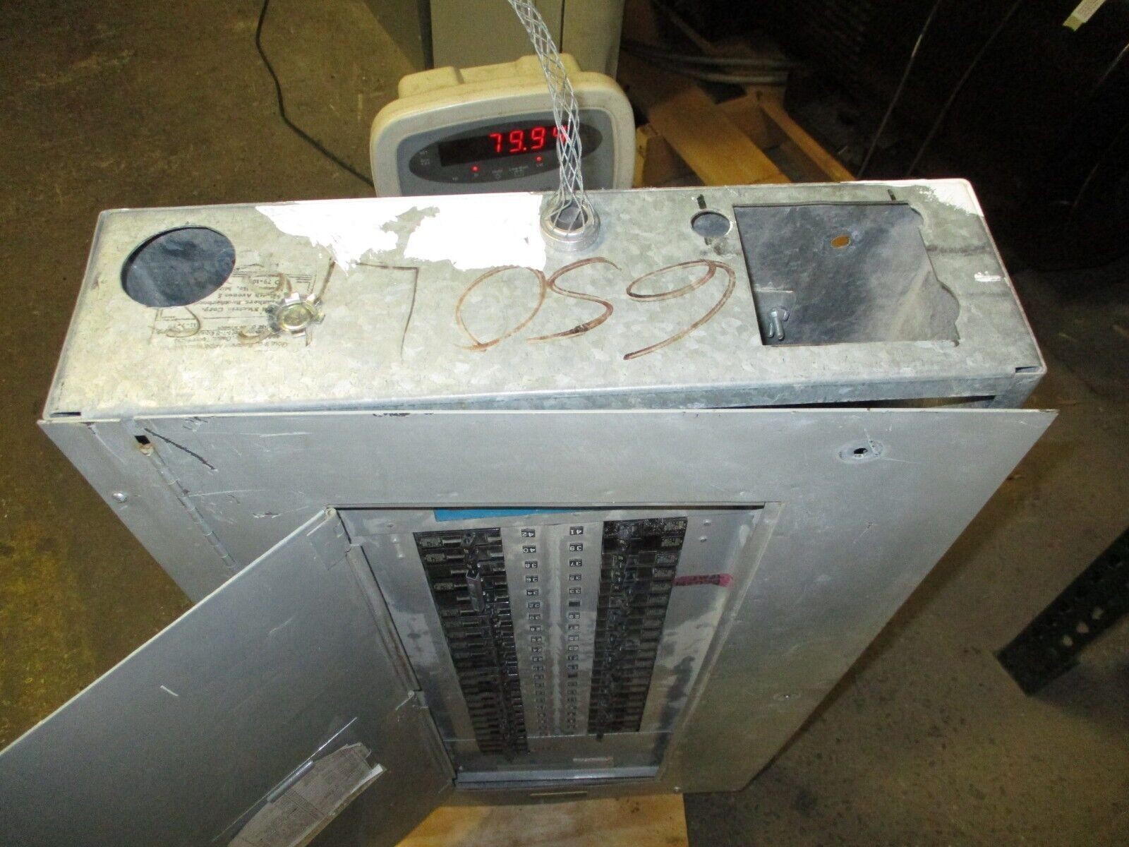 ITE Main Breaker Circuit Breaker Panel NLAB 100A Main 120/208V 3Ph 4W Used