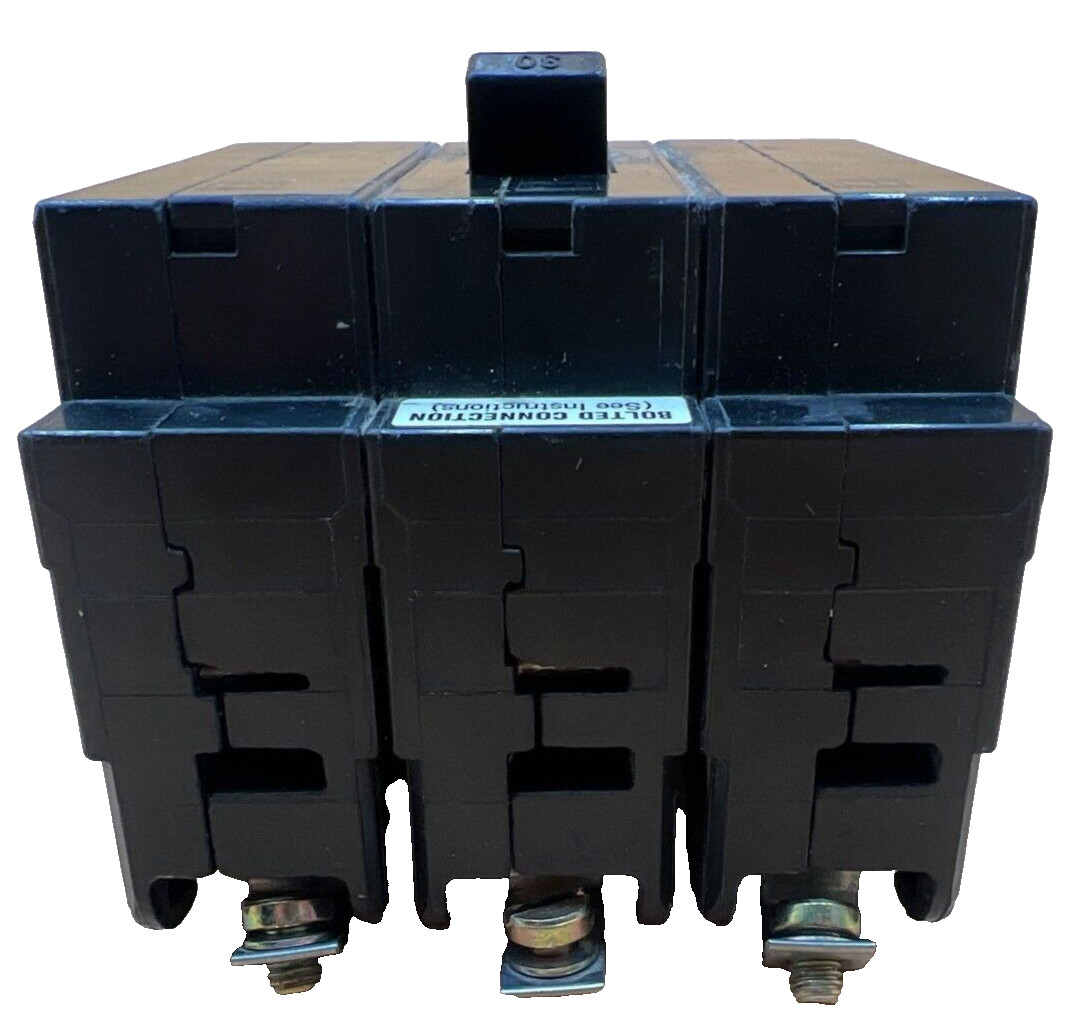 Square D EHB34030 Circuit Breaker 30A 3P 480V 3PH Bolt on 30 Amp 3 Pole Used