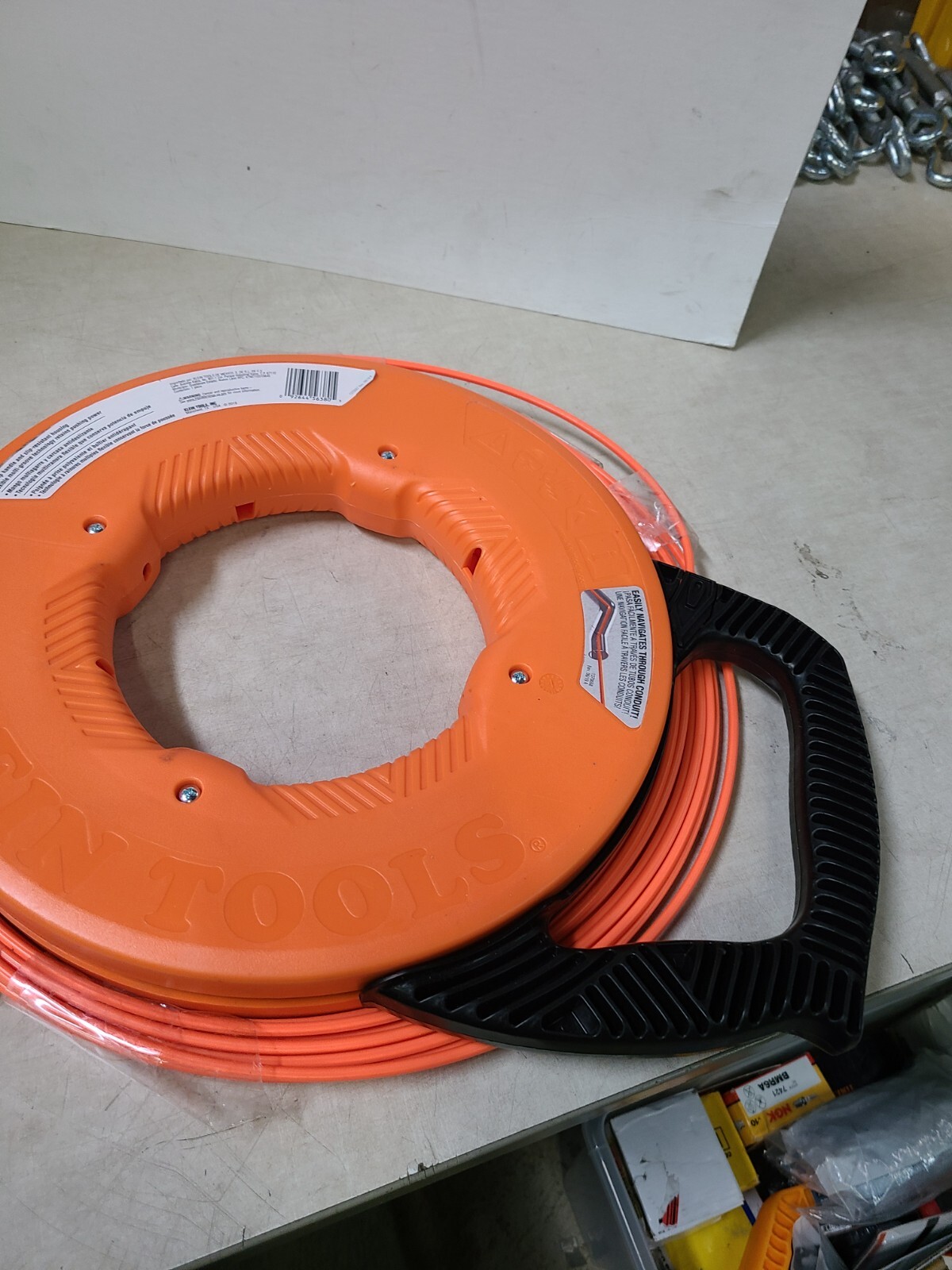 56380 Klein tools Fiberglass Fish Tape with Spiral Steel Leader, 100-Foot