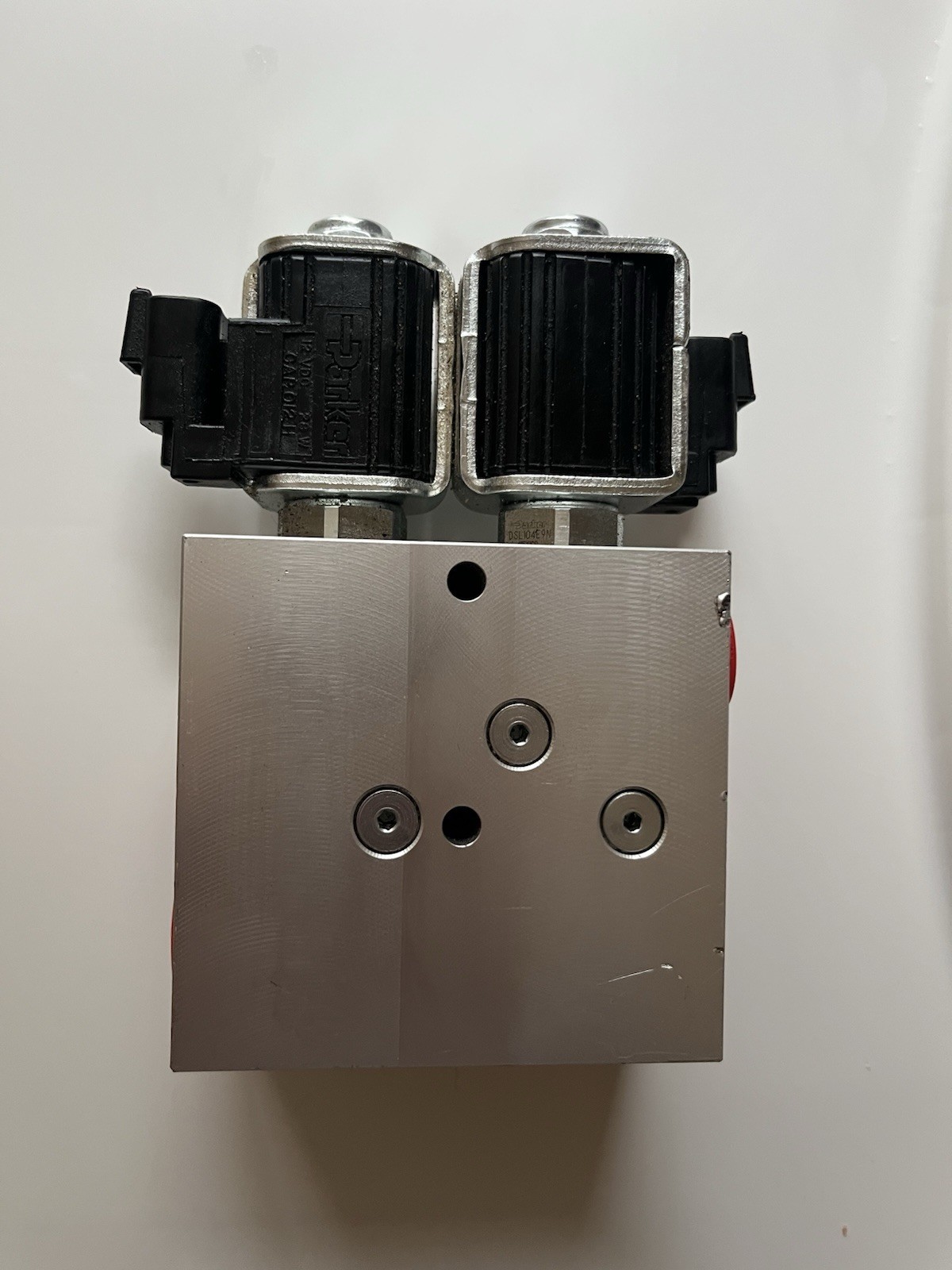 KUBOTA THIRD FUNCTION VALVE PARKER LAND PRIDE 850-313C