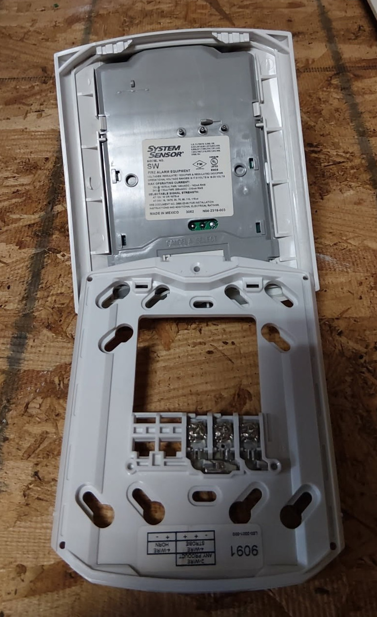 System Sensor SW Fire Alarm Strobe Wall White