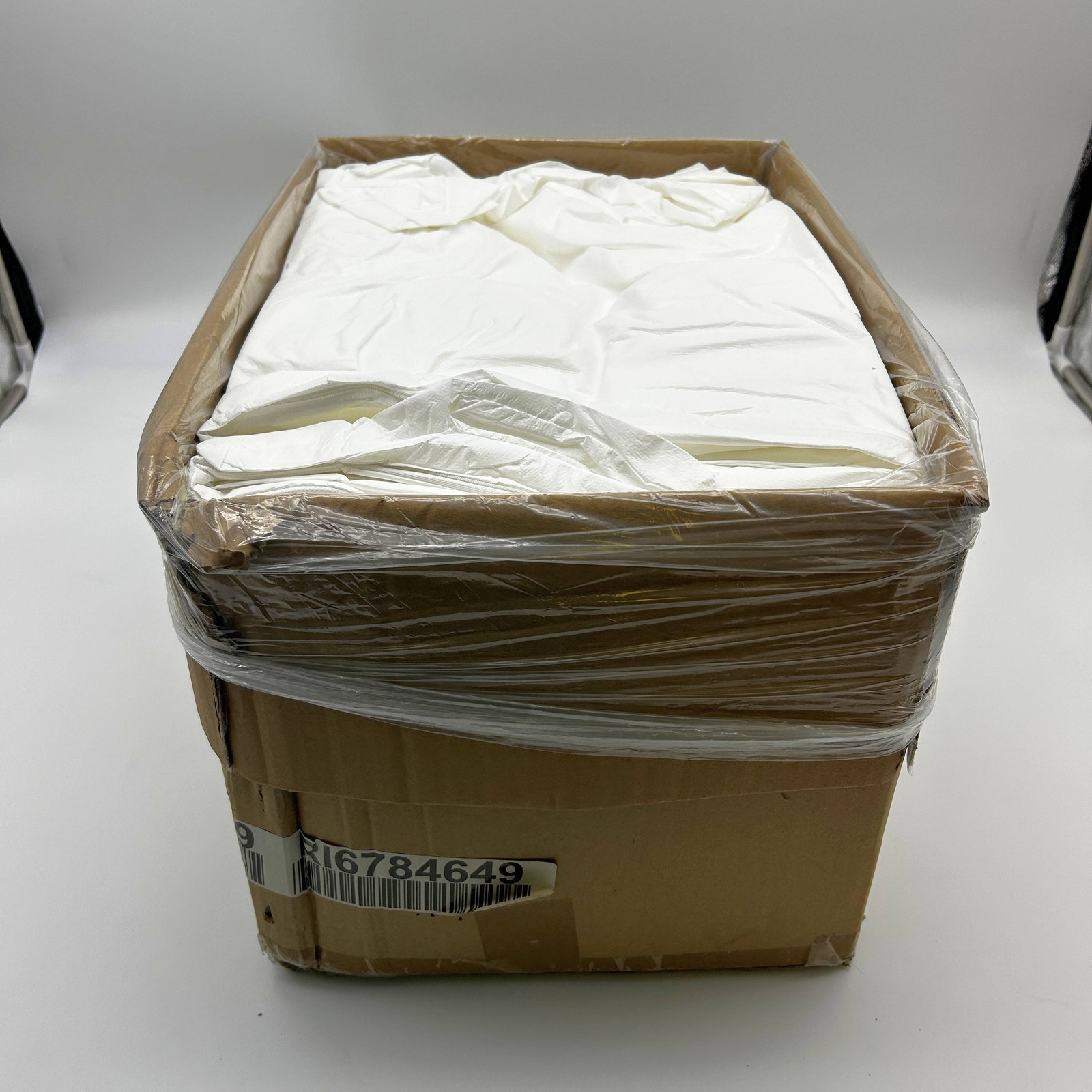 Kleenguard 38922 Coveralls A35 Sz 4XL Disposable White Zippered Front 25pk/Case