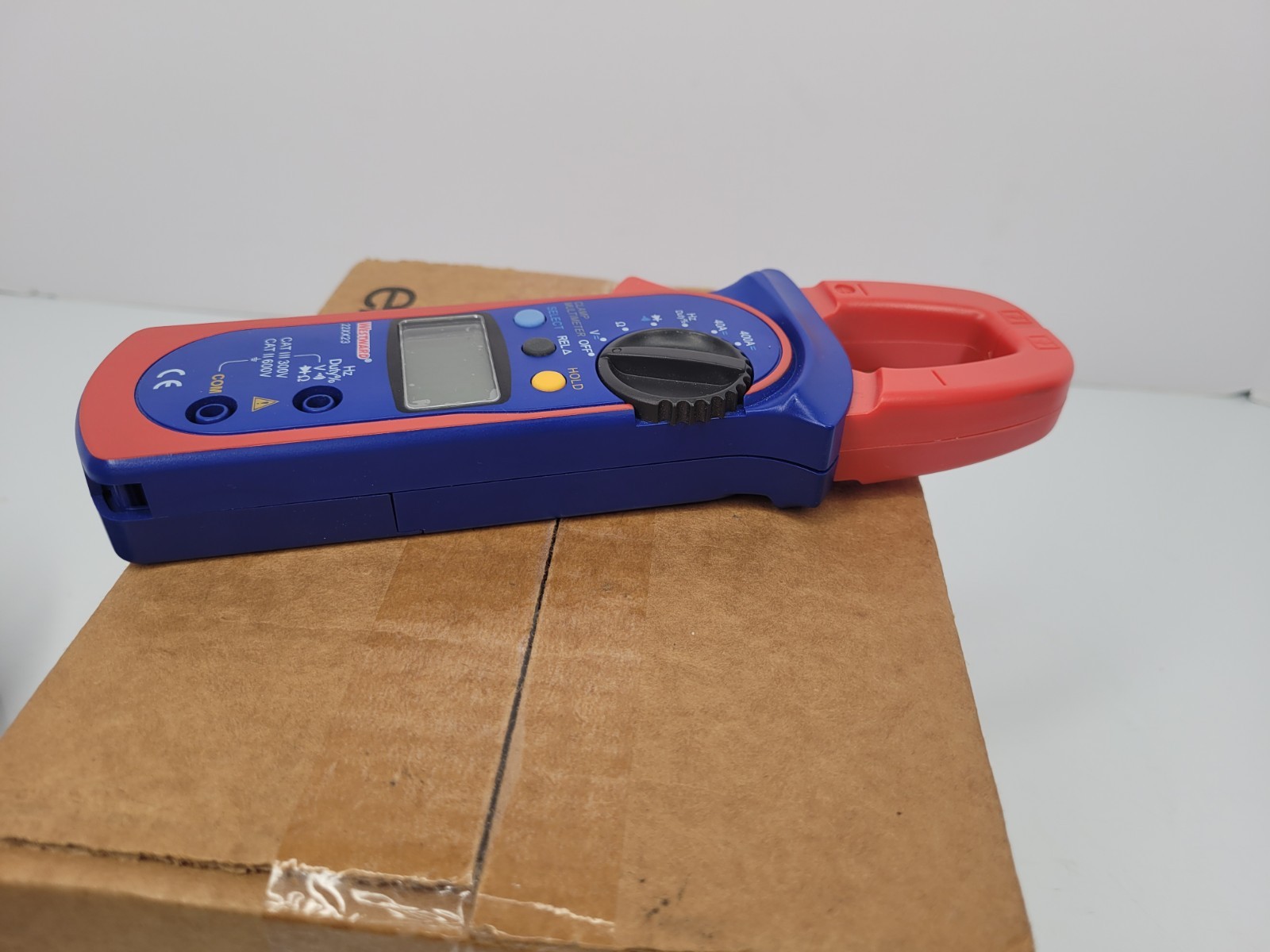 WESTWARD Meter 22xx23 : CAT II 600V/CAT III 300V, Avg, 400 A Max DC Current