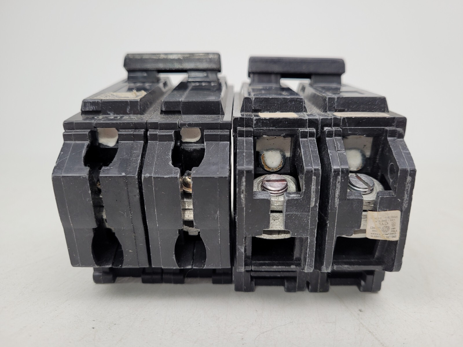 Lot of 2 – THQB2130 GE 30 Amp Circuit Breaker – Next Day Option