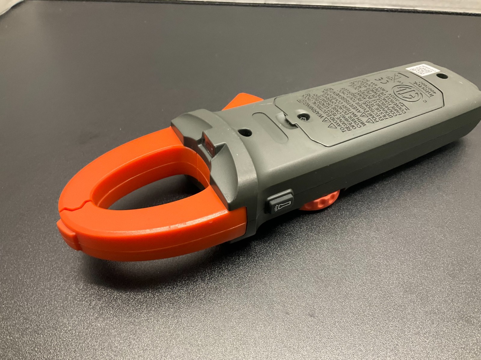 Ames CM400A AC Clamp Meter Cat iii 600V