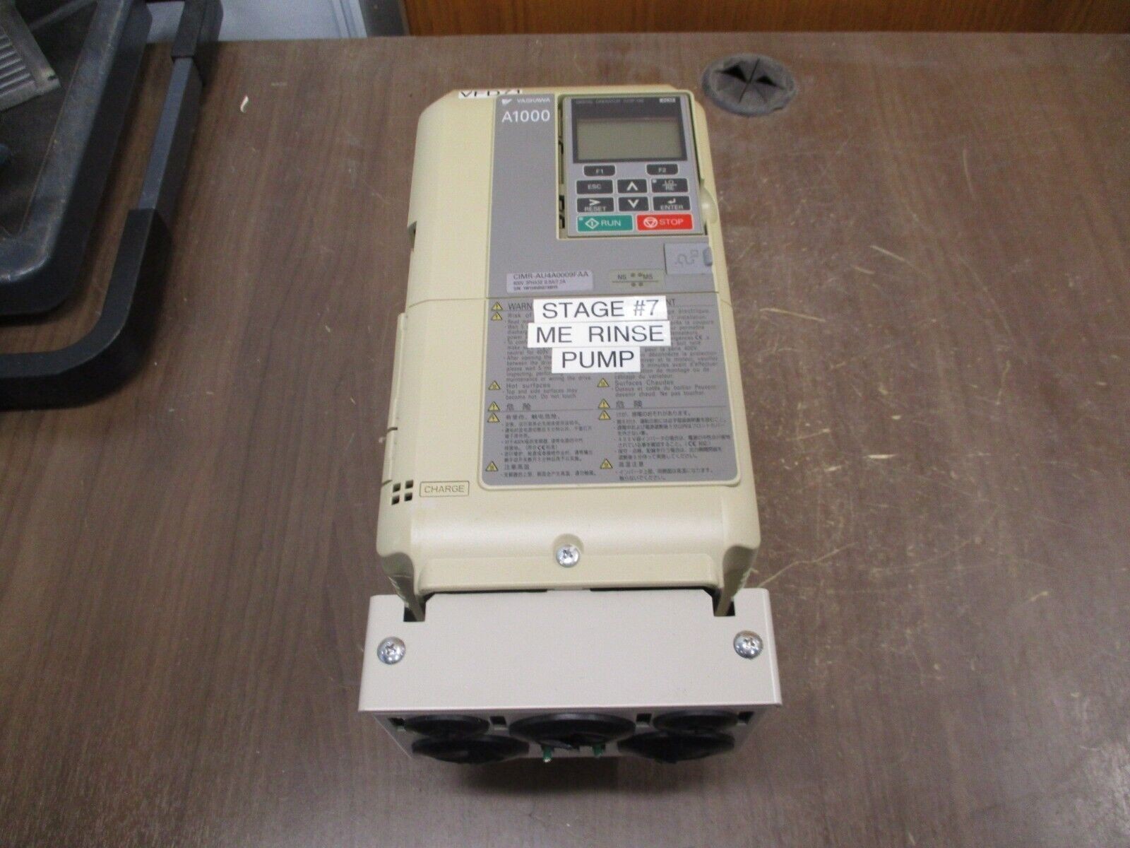 Yaskawa A1000 AC Drive CIMR-AU4A0009FAA Rev. D 5HP 3Ph w/ Keypad Used