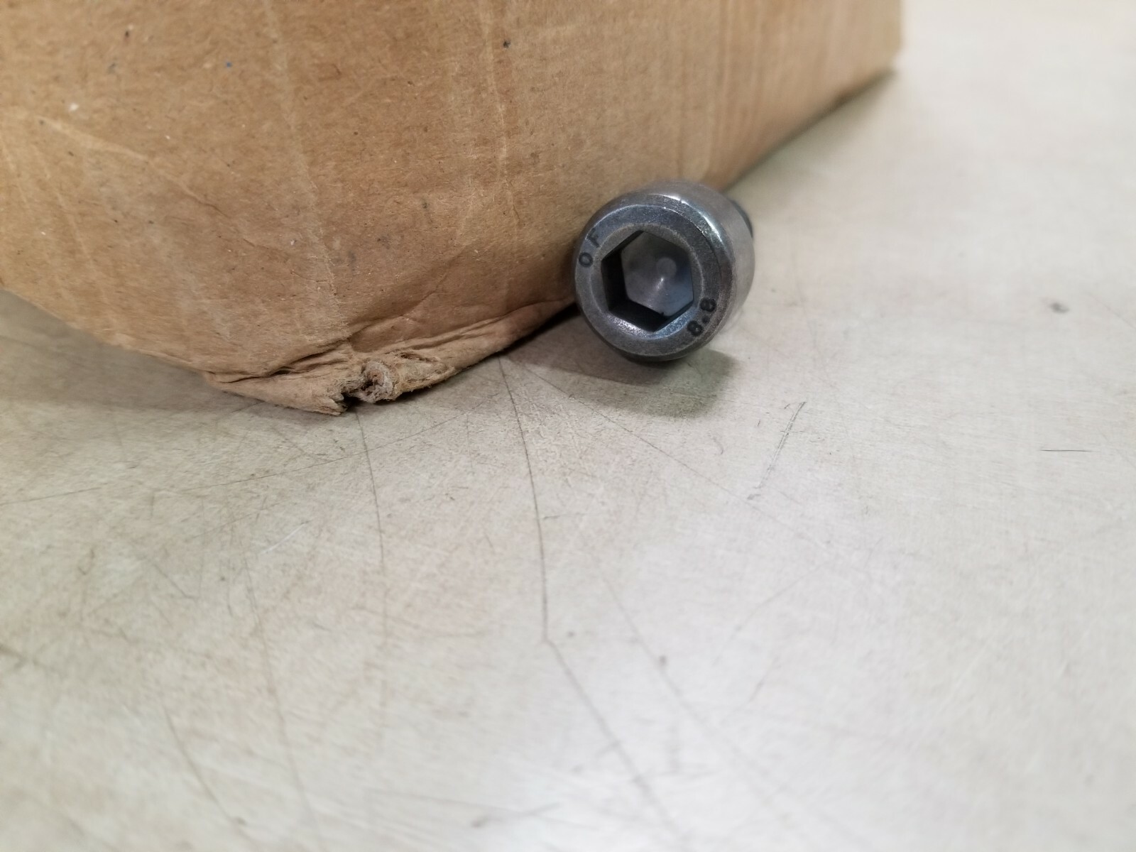 Lot of 200 – Bolt Screws SHR-ZYL-ISO4762-8.8-IS8-(ZNSHR)-M10X16 (418121016)