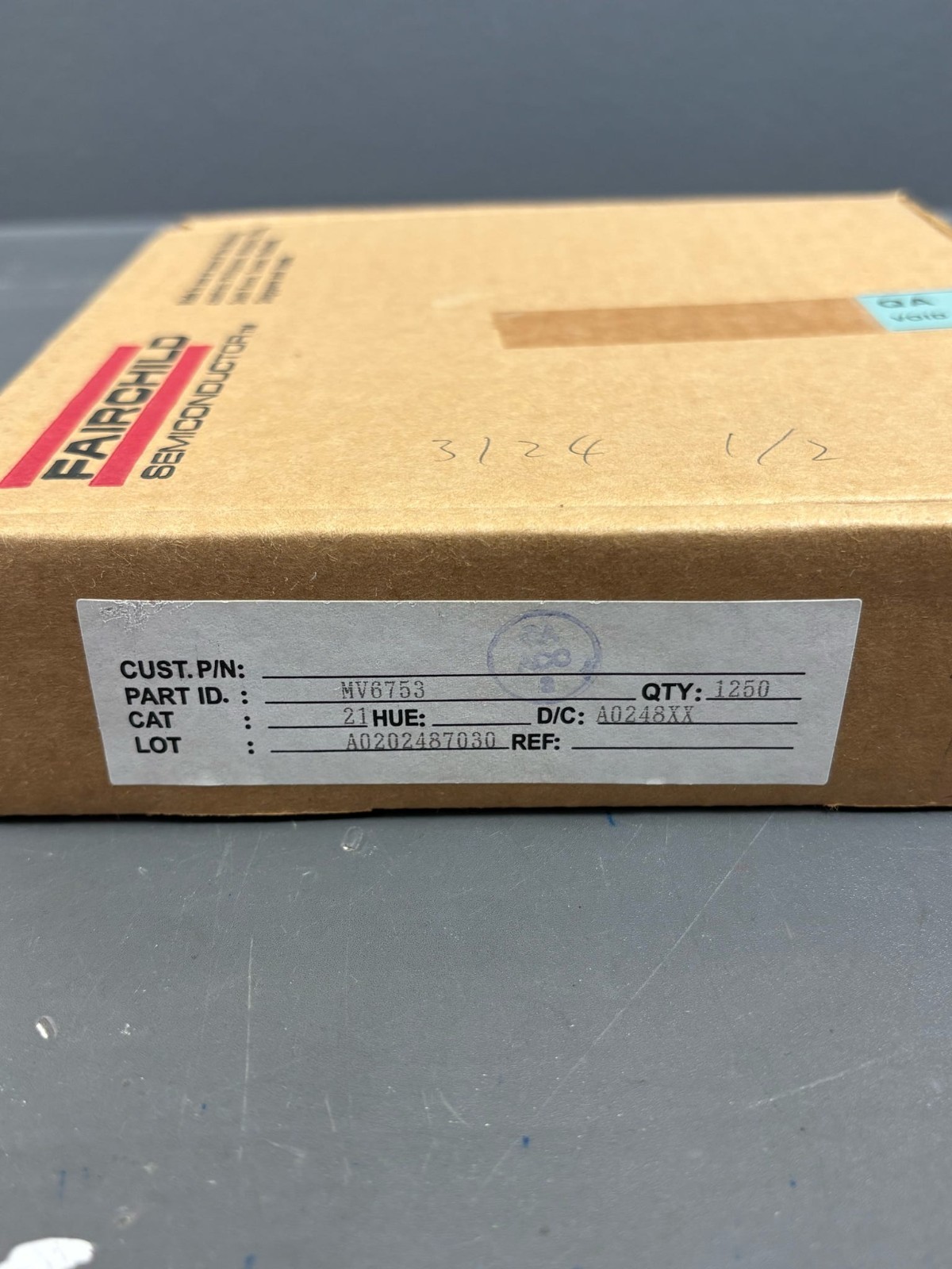 1250pcs Fairchild MV6753 Red LED Through Hole Lamps T-1 3/4 5mm