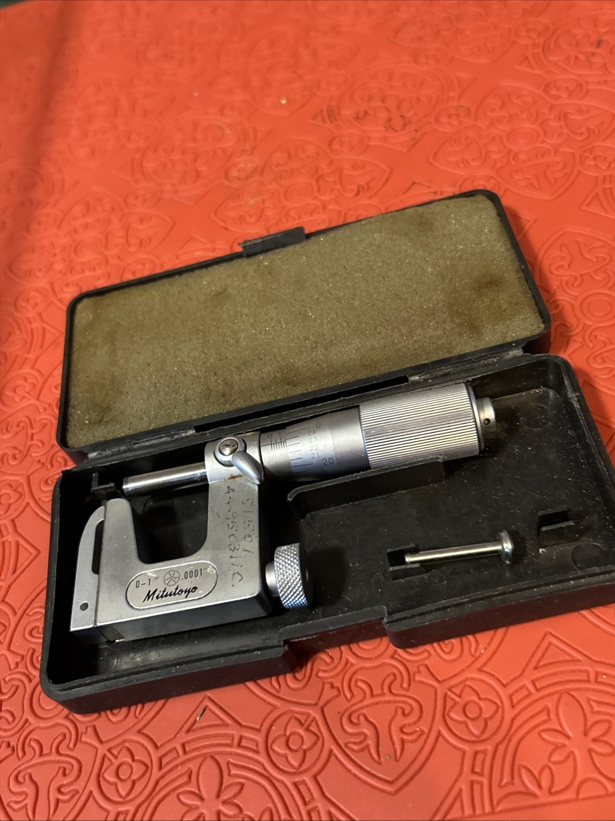 Mitutoyo 117-107 Interchangeable Anvil Micrometer (Y6)