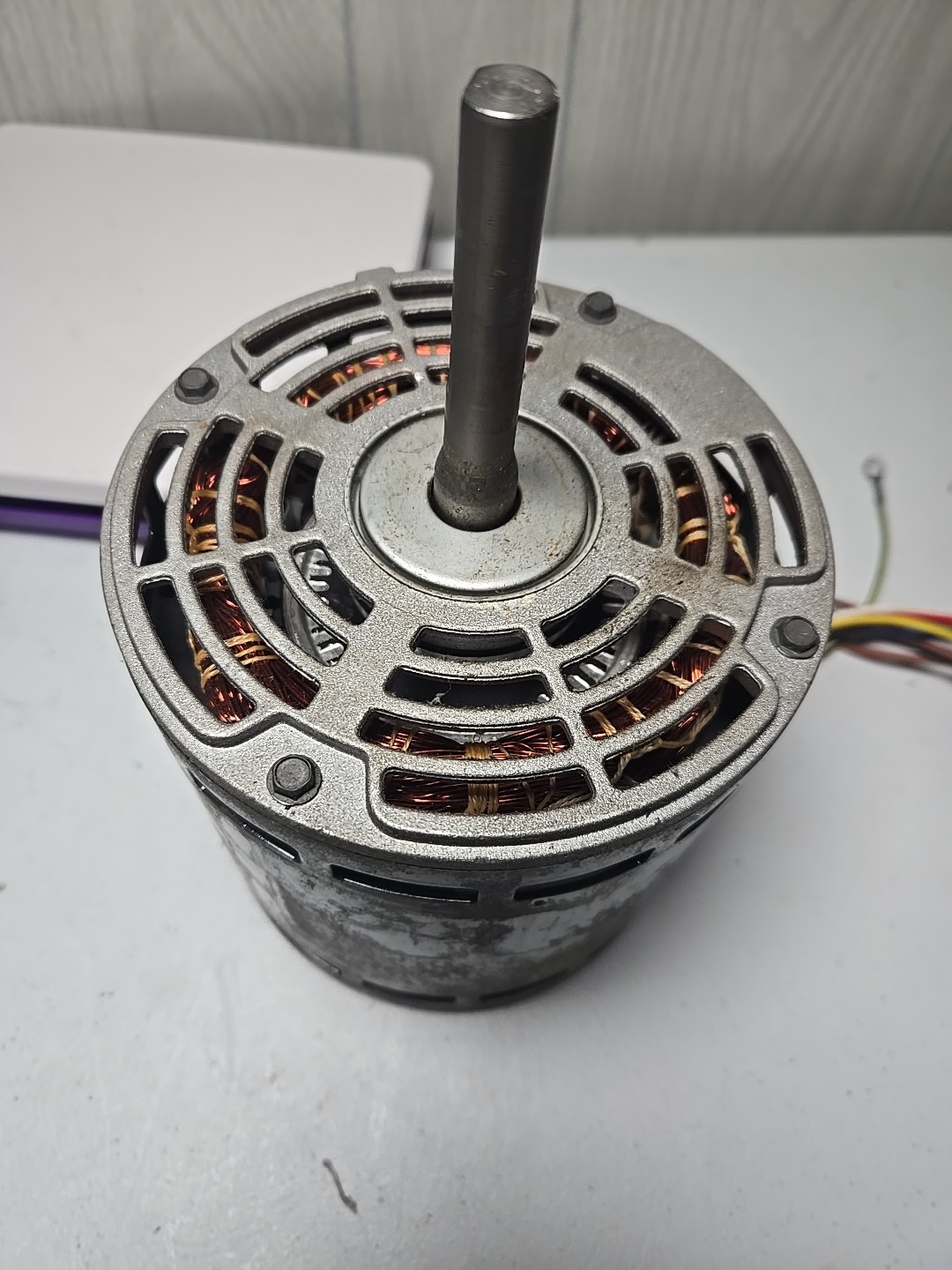 Lennox 47468-001 Blower Motor 9/10 HP 120V 1Ph 1000 RPM K55HXKRA-9742 Used