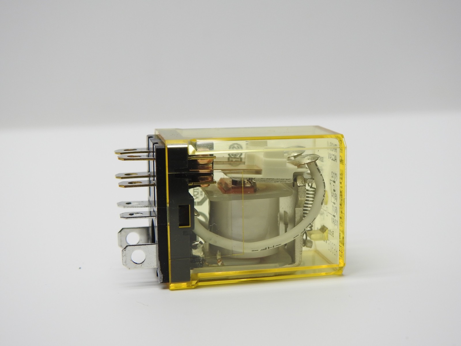 IDEC RH2B-U AC24V Relay HRY27 o – NEW