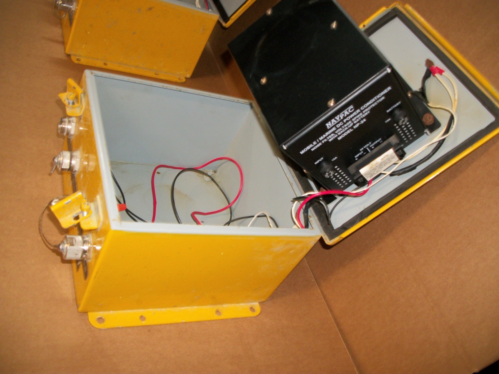GOMACO GSI MOBA POWERS BOXES W/ NAV PAC POWER CONDITIONERS PAVING ASPHALT NP24