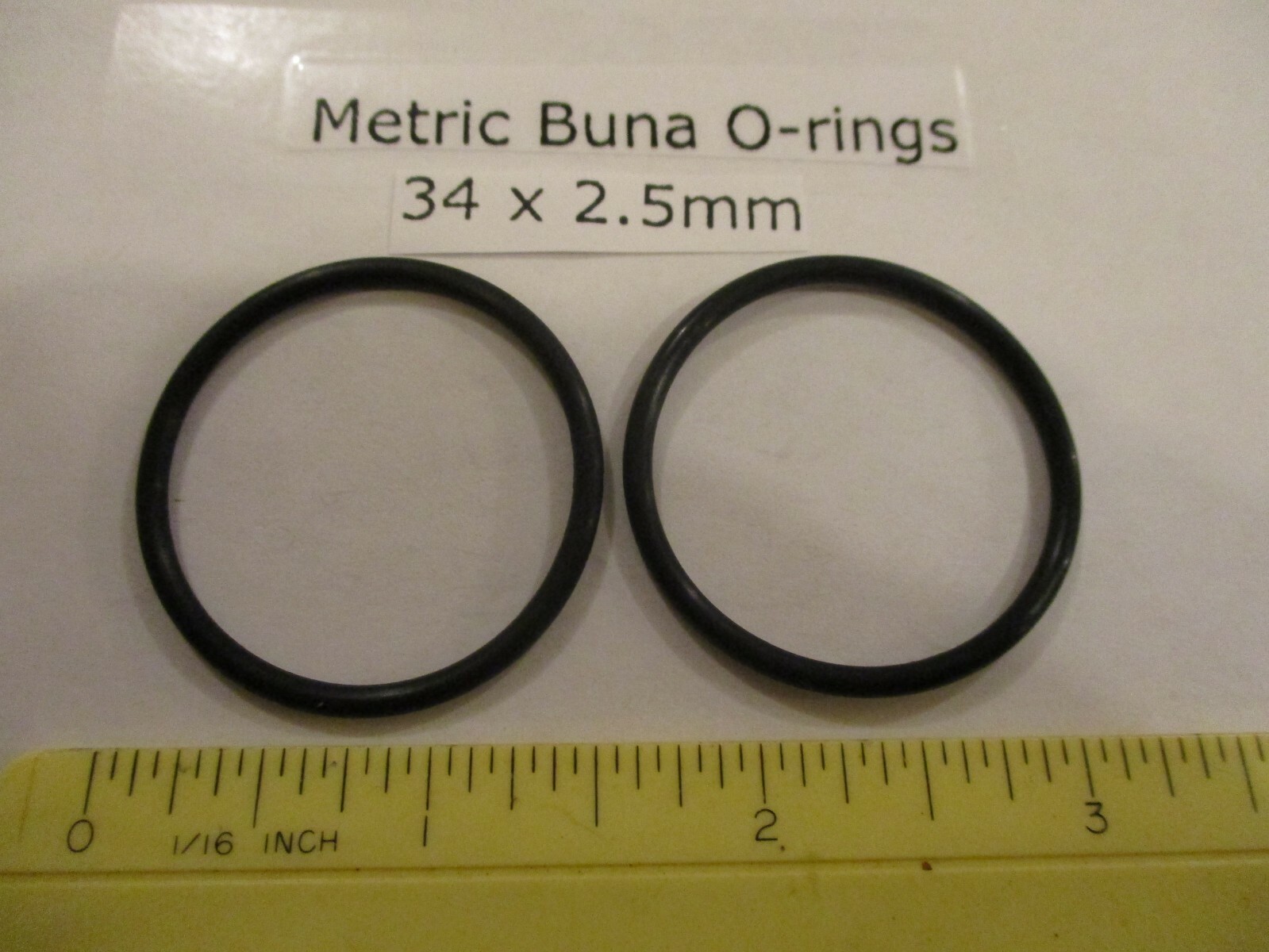 34mm ID x 39mm OD x 2.5mm thick O-ring. Buna-70. Quan 2.