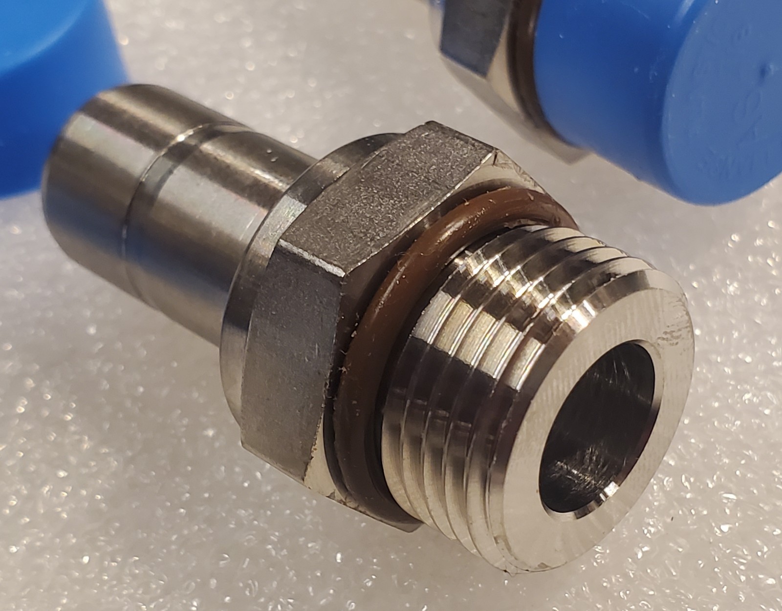 Qty 4 Swagelok SS-10-TA-1-10ST SST 5/8 in. Tube OD x 7/8-14 Male SAE/MS Straight