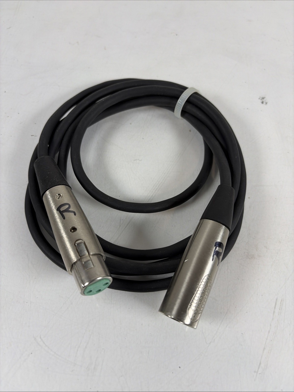 AMPHENOL Cable Balanced 3-pin XLR male-to-female Audio Cable