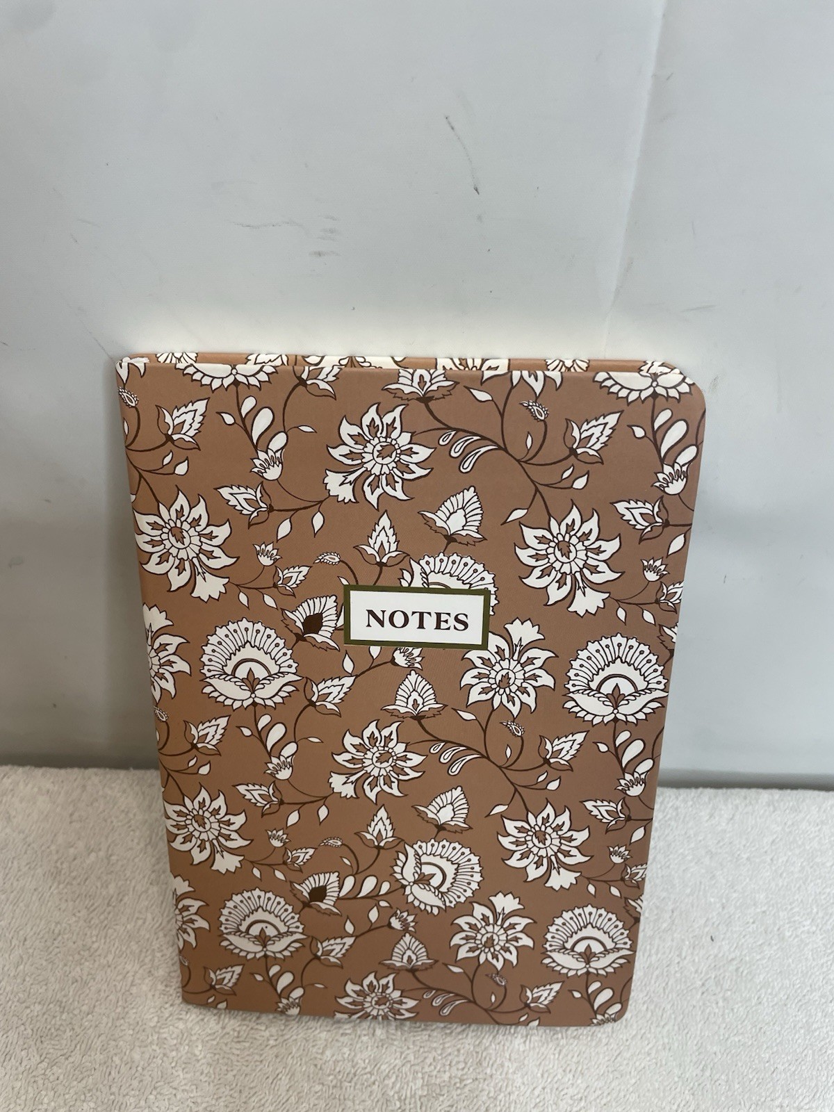 Two Sea Brown & White Floral 100 Lined Pages 0.50 × 6.00 x 8.66 Notebook Journal