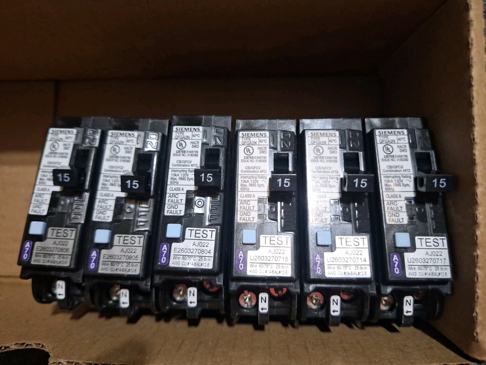 (6) Siemens Q115DFN 15A 120V AFCI/GFCI Dual Function Plug-In Circuit Breakers