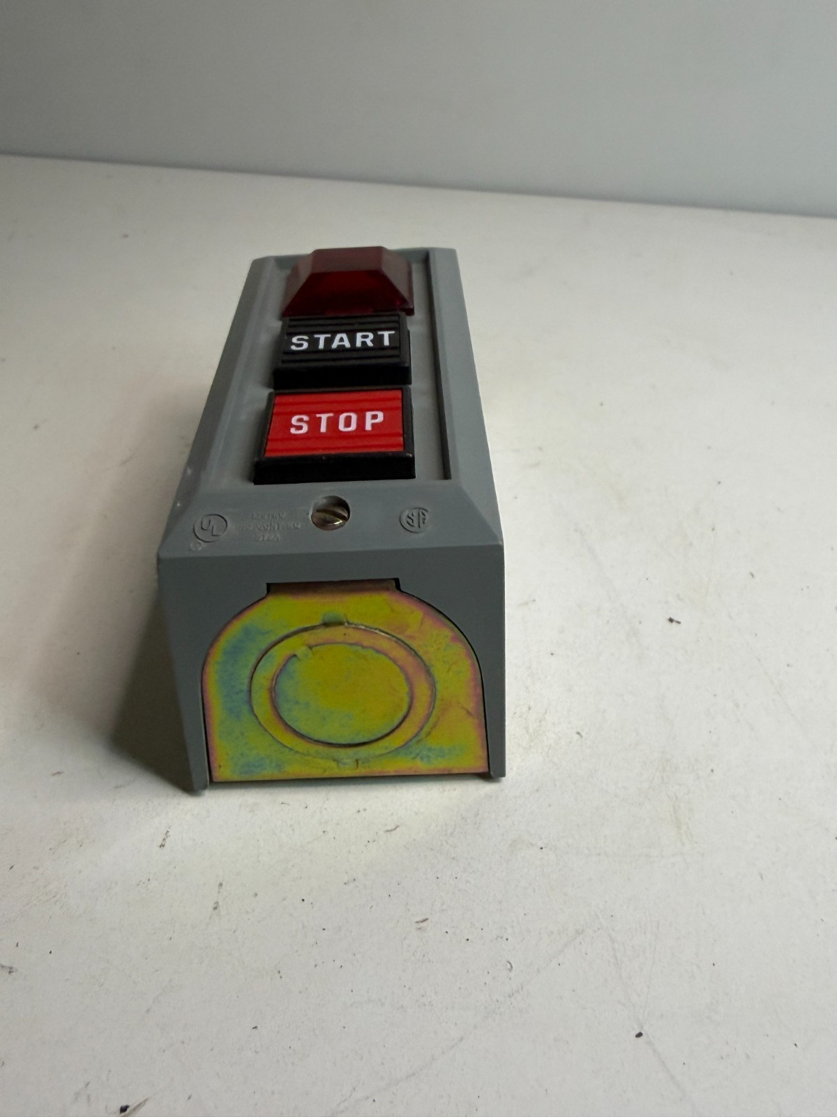 SQUARE D 9001 BG-308 600V AC-DC CONTROL STATION. NOS