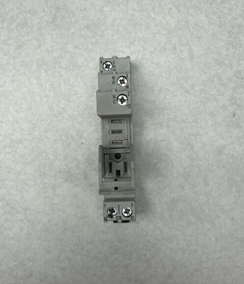 700HN221 – Allen Bradley, Relay Base, 16A, for 1 Pole, (700-HN221)