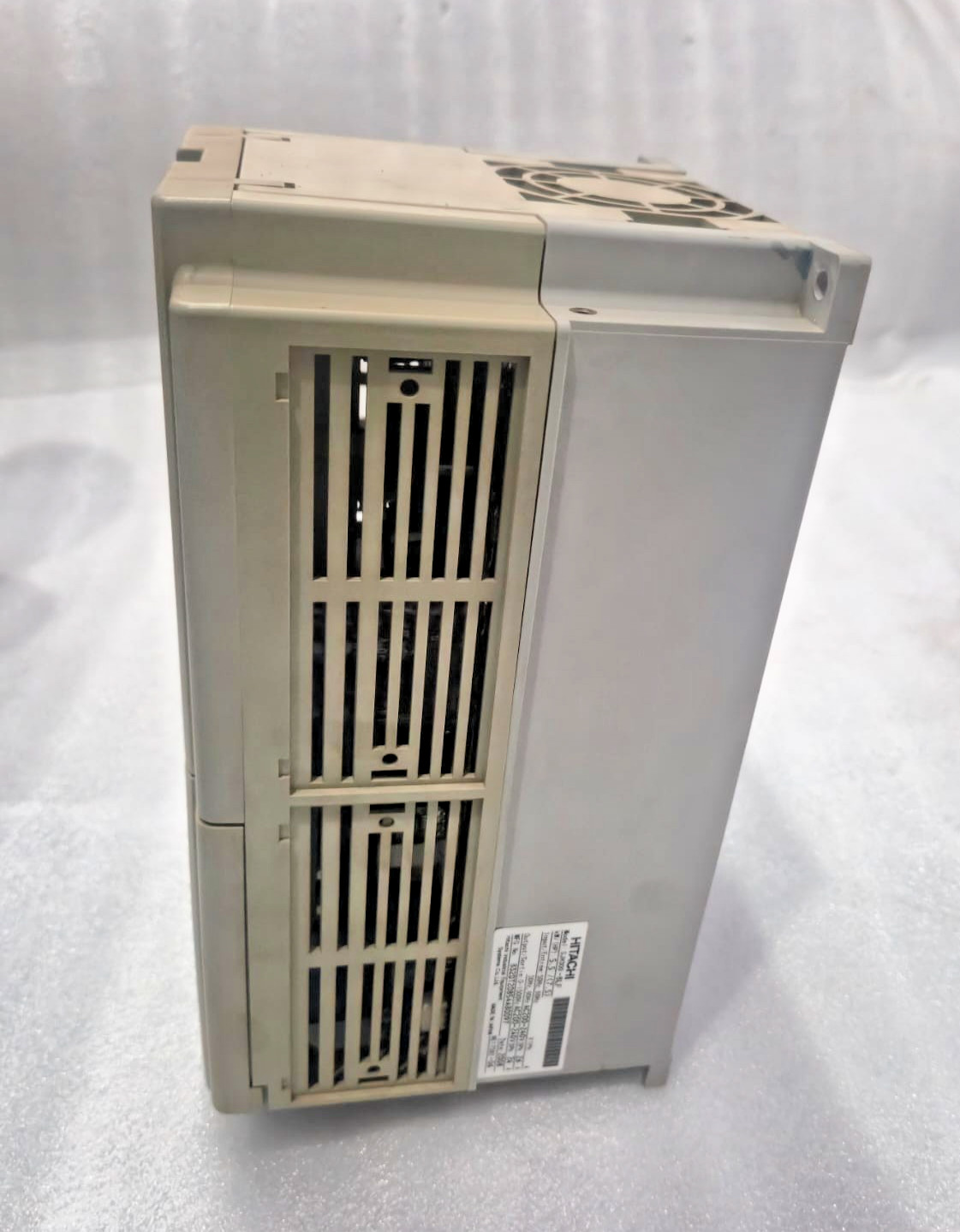 HITACHI SJH300-8LF AC DRIVE VFD INVERTER 5.5KW 7.5HP 200-240V 3PH JAPAN