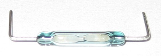 5 X Micro Magnetic Reed Switches with Bent 90° Leads – SPST N.O. – 30 V – 0.5 A