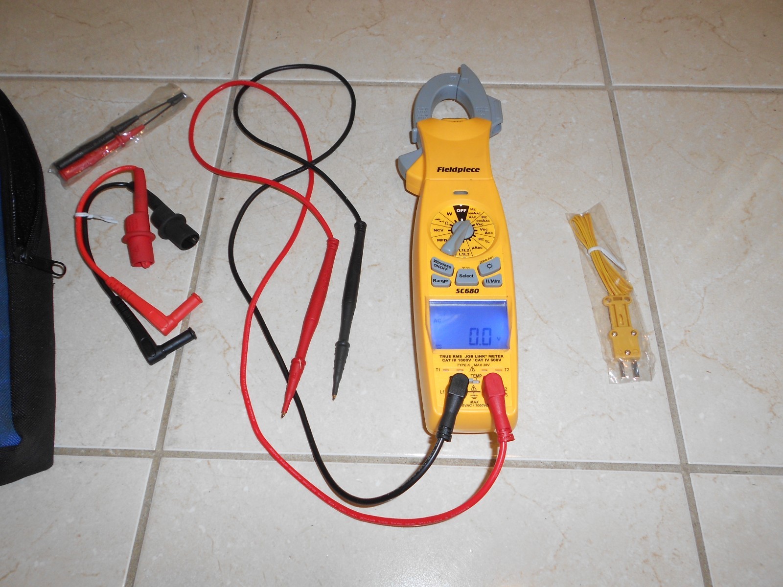 FIELDPIECE MODEL SC680 CLAMP METER WITH LEADS